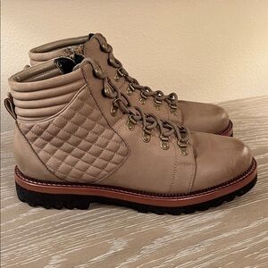 NWOT, Blondo Helen Waterproof Hiker Ankle Boot